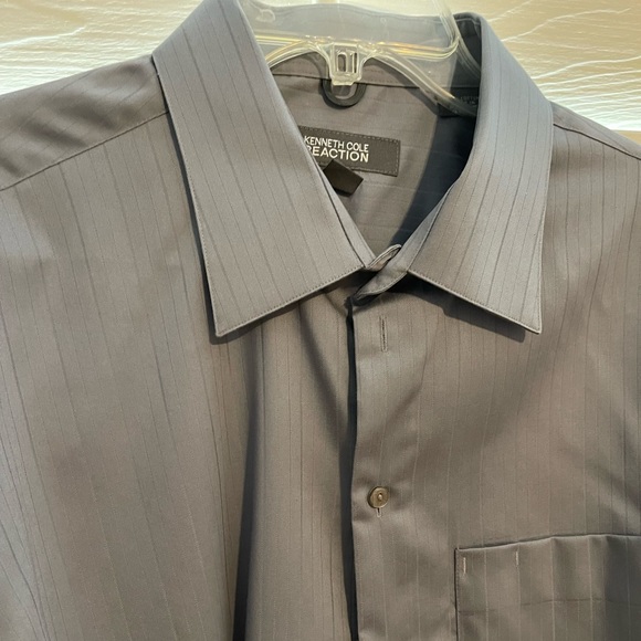 Kenneth Cole Reaction Button Up Shirt - Picture 3 of 4